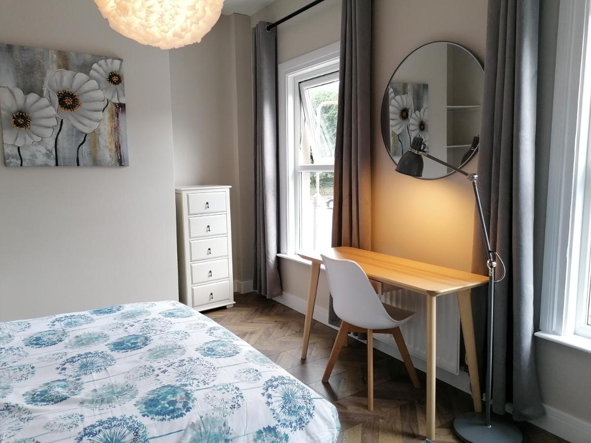 Stunning 3 Bedroom Townhouse In The Heart Of City Belfast Extérieur photo